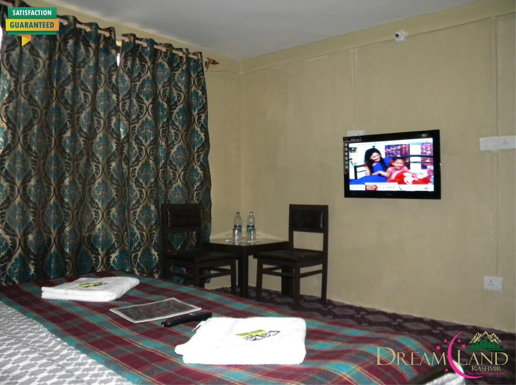 Dreamland Kashmir Cottage Pahalgām Szoba fotó
